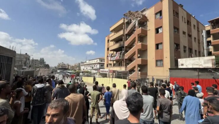 İsrail’den, Nasır Hastanesi’ne saldırı: En az 14 ölü