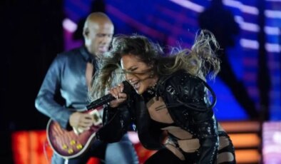 İstanbul’da Jennifer Lopez rüzgarı: Ünlü isimler konsere akın etti