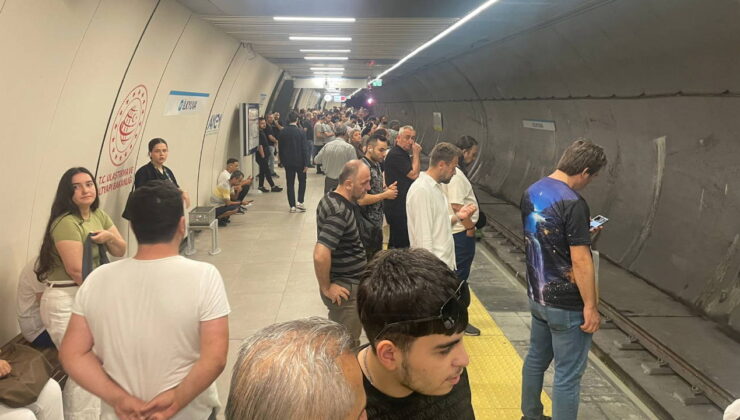 İstanbul’da metro arızası: Yoğunluk oluştu!