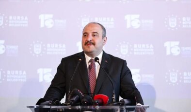 İşte AKP’li Varank’ı sinirlendiren mesaj: Siyasi kariyerini bitirme sözü verdi