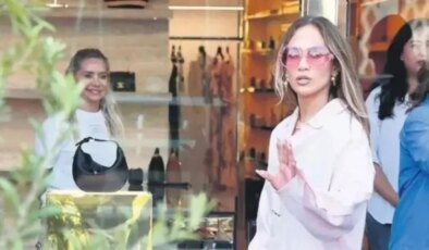 Jennifer Lopez İstanbul’a ayak bastı: Mağazaya alınmadı