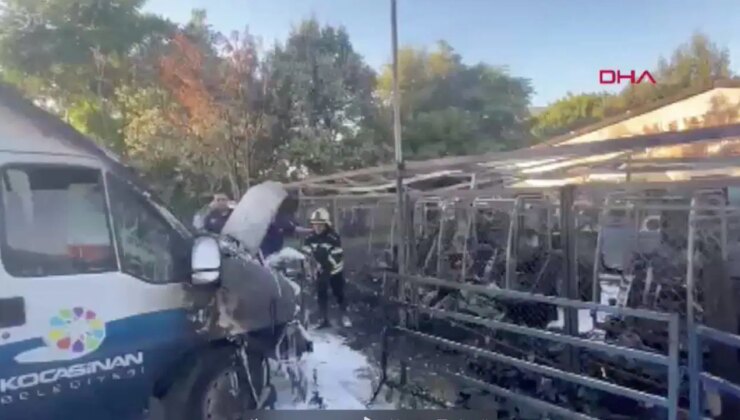 Kayseri’de belediyeye ait temizlik şefliğinde çıkan yangında 8 araç hasar gördü