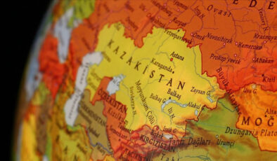 Kazakistan’da uçaklara lazer tutanlara 10 yıla hapis cezası