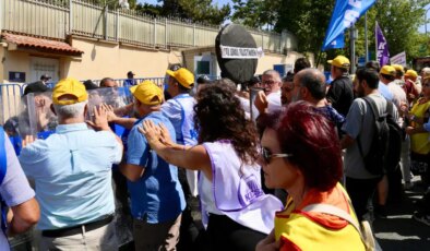 KESK’ten İsrail Büyükelçiliği konutu önüne siyah çelenk: ‘Yüksek perdeden göstermelik çıkışlar yapan AKP iktidarıysa İsrail’le ticaretini sürdürüyor’