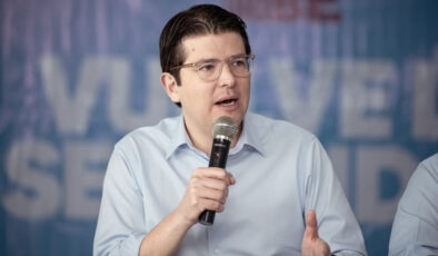 Kolombiya’da suikast kurbanı başkan adayı defnedildi