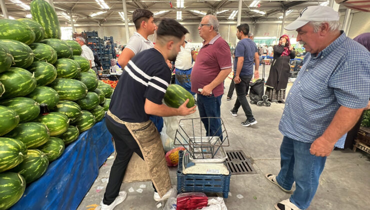 Konya’da yapay zeka ile karpuz seçimi