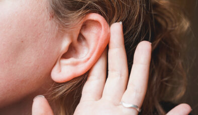 Kulak ağrısı geçmiyorsa dikkat: Ciddi hastalıkların ilk işareti olabilir