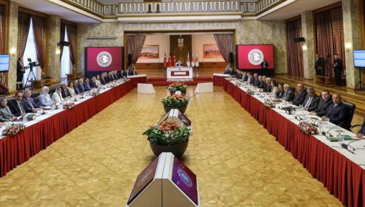 Meclis’te “süreç” mesaisi sürüyor: Komisyonun üçüncü toplantı tarihi belli oldu