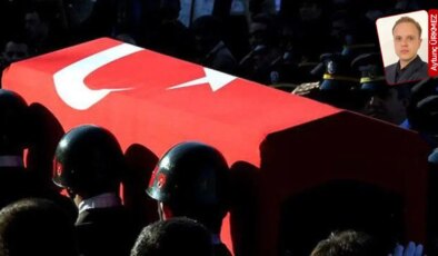 Mehmetçiği şehit edişlerini kutluyorlar!