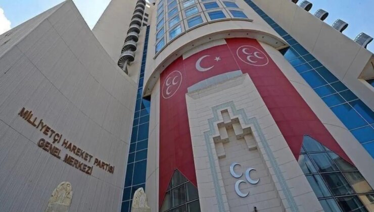 MHP’de istifa depremi… Pazaryeri’nde iki meclis üyesi partiden ayrıldı!