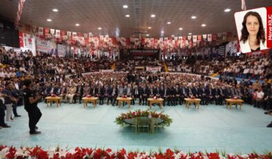 MHP’nin Erzurum mitingi sönük geçti: AKP’nin de katılımıyla yapılan toplantıya bin kişilik katılım