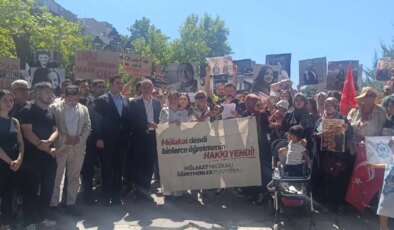 Mülakat mağduru öğretmenler: AKP’li vekiller bizi haklı buluyor, Tekin ‘İşime karışmayın’ diyor