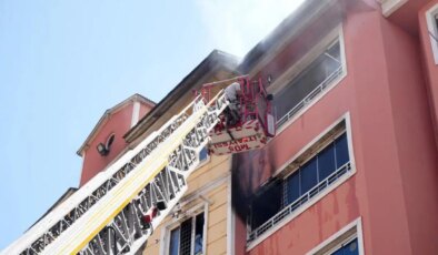 Muş’ta 7 katlı binada yangın: 6 kişi hastaneye kaldırıldı