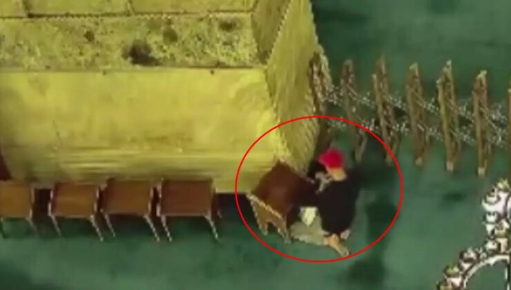 O anlar kamerada: Ayasofya’da yangın çıkarmaya çalışıp kaçtı