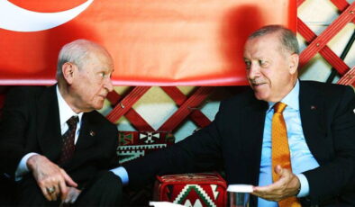O görüşmenin ayrıntıları… Bahçeli Erdoğan’a iki türkü dinletti