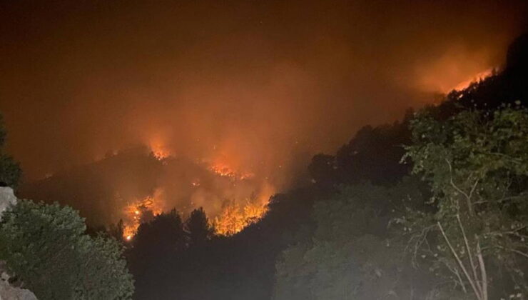 OGM: Anamur, Hassa ve Silifke’de yangınlara müdahale sürüyor