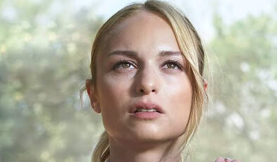 Oyuncu Nilperi Şahinkaya’nın annesi hayatını kaybetti