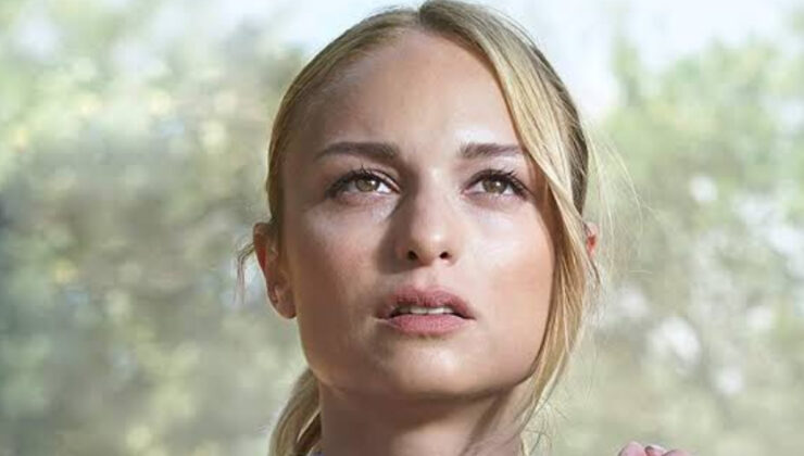 Oyuncu Nilperi Şahinkaya’nın annesi hayatını kaybetti