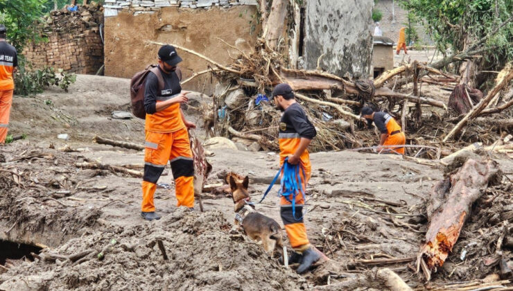 Pakistan’da şiddetli yağışlar sel ve heyelanlara yol açtı: 645 can kaybı