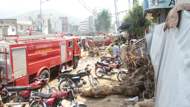 Pakistan’daki sel felaketinde bilanço artıyor: Can kaybı 800’e yükseldi