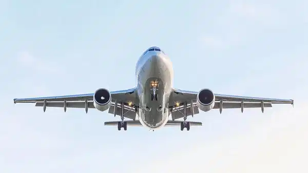 Paris uçağı arızalandı: İstanbul’a acil iniş yaptı!