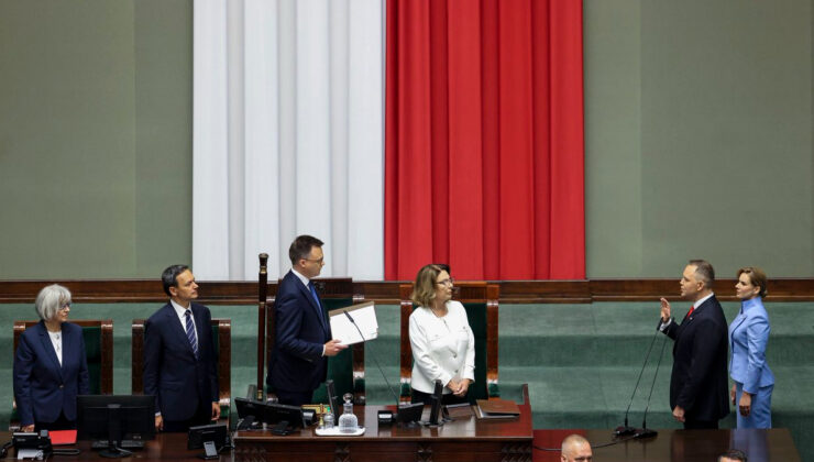 Polonya’nın yeni Cumhurbaşkanı Nawrocki yemin ederek görevine başladı