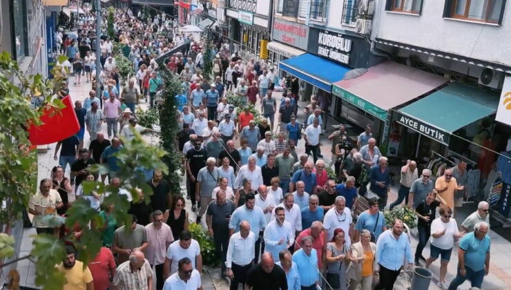 Rize Fındıklı’da Belediye Başkanı Çervatoğlu’na saldırı protesto edildi