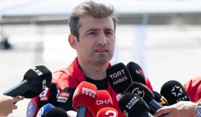 Selçuk Bayraktar’ın ‘TCG Anadolu’ ve ‘Savarona’ duyurusu tepki çekti: ‘Neden Donanma Komutanı değil de özel bir şirket sahibi açıklıyor?’