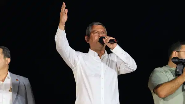 Son Dakika… Özgür Özel’e ‘Akın Gürlek’ soruşturması!