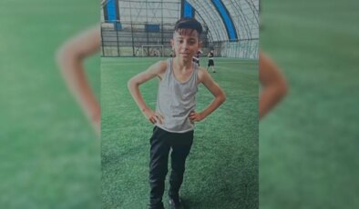 Sultangazi’de 12 yaşındaki çocuk 4 gündür kayıp… Denize gitmek için evden çıktı, geri dönmedi: Yardım görüntüleri kameraya yansıdı