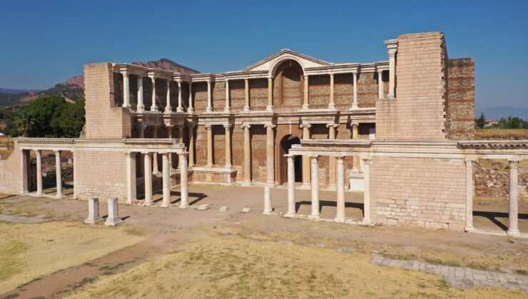 Tarihte paranın ilk basıldığı kent: Sardes ziyarete açılıyor