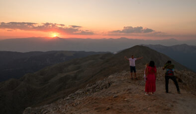 Torosların zirvesinde gün batımı keyfi: Tahtalı Dağı’nda eşsiz deneyim