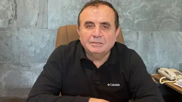 Trafikte aracı çekilen AKP’li meclis üyesi partiden istifa etti!