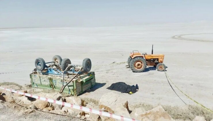 Traktöre bağlı römork devrildi: 1 ölü, 3 yaralı