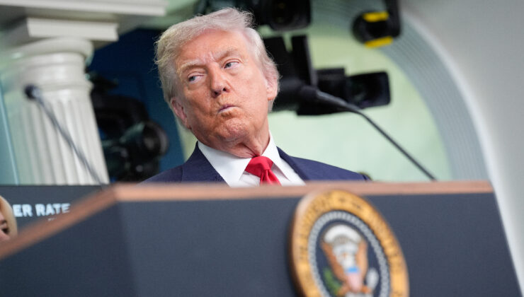 Trump’tan Çin kararı: Gümrük vergisi ateşkesi 90 gün uzatıldı