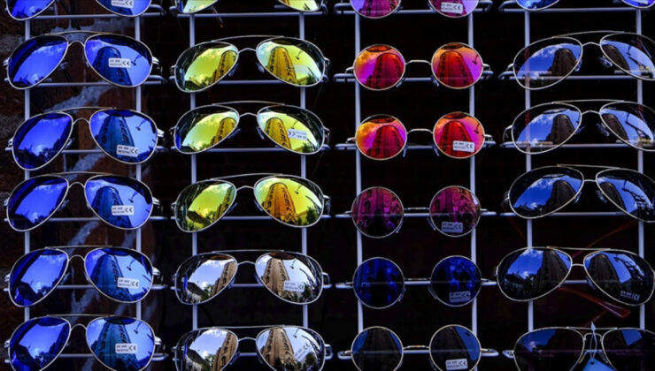 Türkler İtalyan gözlüklerini tercih ediyor