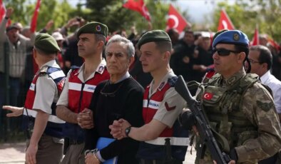 Tutuklu eski orgeneral Akın Öztürk: ‘Hulusi Akar ve Yaşar Güler, 9 yıldır mahkemeye gelip gerçekleri açıklamanızı bekliyorum’
