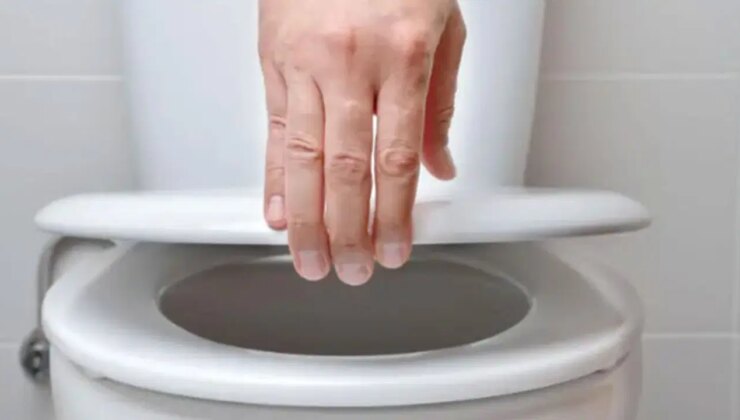 Tuvaletlerde gizli sağlık riski: Klozetlerden mikrop bulaşır mı?