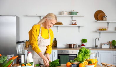 Vitamin kaybını önlüyor, sofraları daha besleyici kılıyor: Sebze ve meyvelerin besin değerini artırmanın 9 etkili yolu