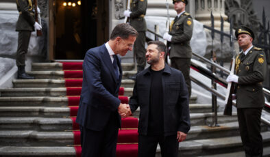 Vladimir Zelensky, NATO Genel Sekreteri Rutte ile bir araya geldi