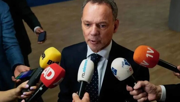 Yaptırım tartışması Hollanda hükümetini sarstı: Dışişleri Bakanı Veldkamp istifa etti