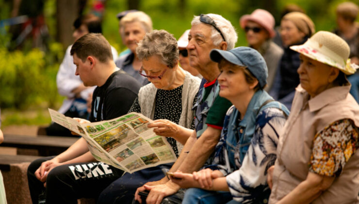 Yaşlılar dikkat! İngiliz yetkililer uyardı: O saatlerde dışarı çıkmayın