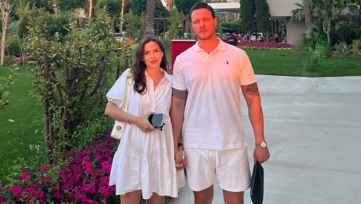 Yeni baba olan Burak Çelik oğluyla verdiği yeni pozu paylaştı