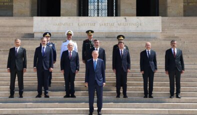 Yüksek Askeri Şura bugün toplanıyor: Kadro ve yaş haddi masada