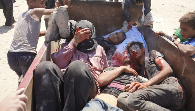 Zikim’e un almaya koşan Gazzeliler, İsrail’in saldırısına uğradı