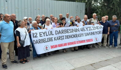 12 Eylül darbesinin 45. yıl dönümünde eski TRT Radyo binası önünde açıklama: ’12 Eylül zihniyeti hala işbaşında’
