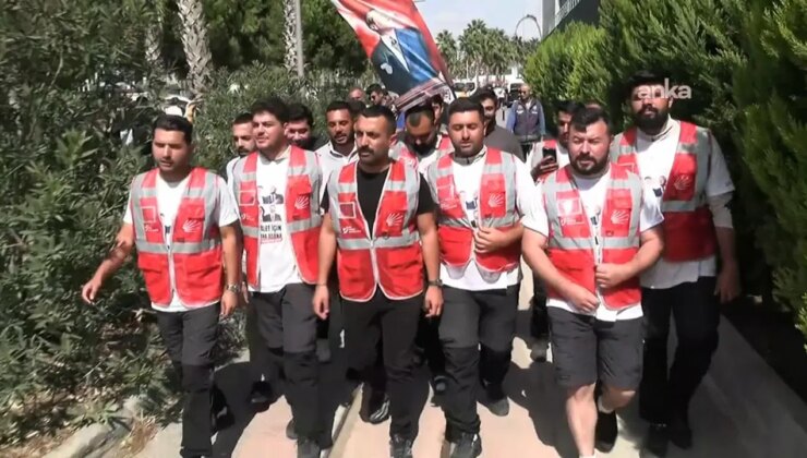 36 gündür yoldalar: CHP’li gençler, ‘Adana’dan Silivri’ye Özgürlük Yürüyüşü’nde İstanbul’a ulaştı