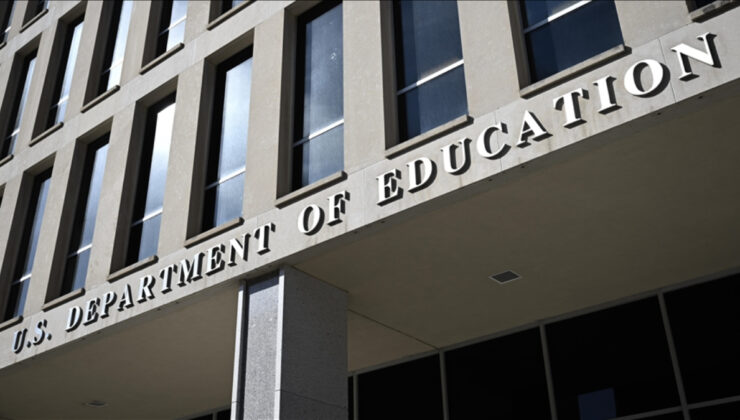ABD, azınlık öğrencilerin 350 milyon dolarlık fonunu durdurdu