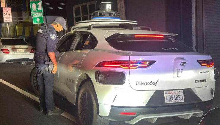 ABDDe polis, hatalı dönüş yapan sürücüsüz araca ceza kesemedi