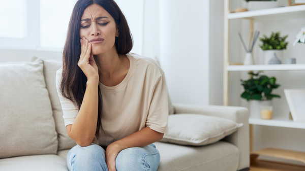 Ağız sağlığını tehlikeye atıyor, tartar oluşumuna sebep oluyor: Diş fırçalarken yapılan 7 kritik hata